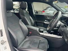 ���Ҥϡ�»�ݥ���ѥ������Ź�Ǥ����ݸ����Ǥ���̵���ˤƼ»��档�¿��������ʥ����饤�դ򡢤��Ϥ����������«���ޤ��� 6