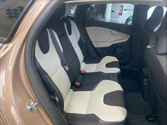 ������ɥ����Ȥ������ͤ���äƤ⽽ʬ�ʥ��ڡ��������ݤ���Ƥ���ޤ��� 6