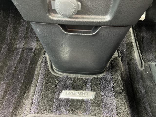 ソリオバンディット ハイブリッドＭＶ　４ＷＤ　ワンオーナー　ナビ　フルセグＴＶ　バックカメラ　全周囲カメラ　クルーズコントロール　レーンアシスト　エアロ　シートヒーター　ＥＴＣ　ＬＥＤ　オートライト　オートマチックハイビーム　車検整備付（58枚目）