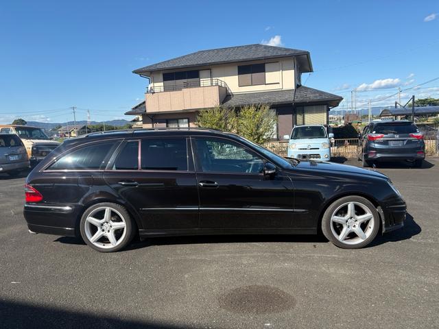 Eクラスステーションワゴン E320 CDIワゴン アバンギャルド サンルーフ 純正アルミ パワーシート ステリモ  オートライト 社外ナビ 地デジ Bluetooth DVD バックカメラ シートヒーター パワーテールゲート(4枚目)