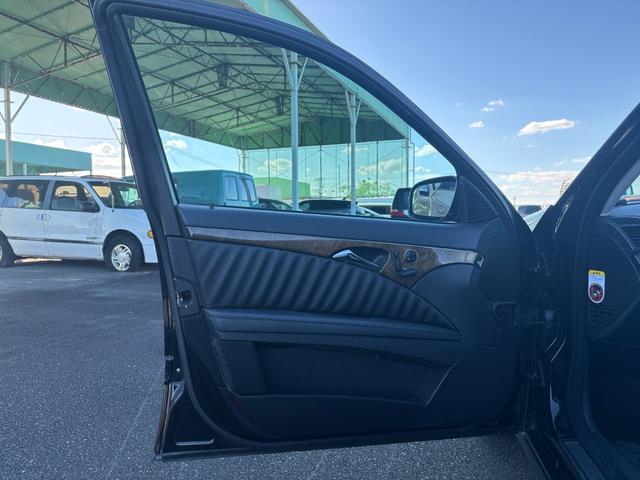 Eクラスステーションワゴン E320 CDIワゴン アバンギャルド サンルーフ 純正アルミ パワーシート ステリモ  オートライト 社外ナビ 地デジ Bluetooth DVD バックカメラ シートヒーター パワーテールゲート(65枚目)