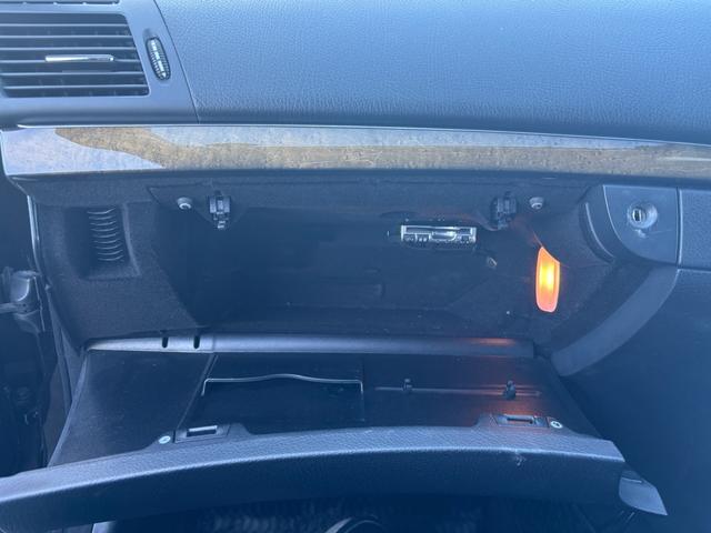 Eクラスステーションワゴン E320 CDIワゴン アバンギャルド サンルーフ 純正アルミ パワーシート ステリモ  オートライト 社外ナビ 地デジ Bluetooth DVD バックカメラ シートヒーター パワーテールゲート(78枚目)