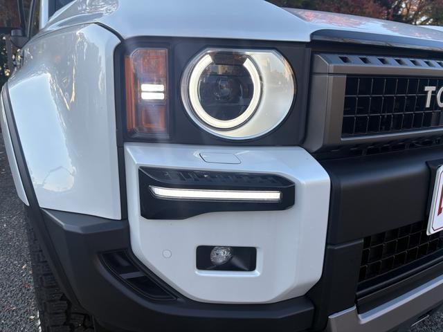 ランドクルーザー２５０ ＶＸファーストエディション　前目ヘッドランプ　モデリスタ２０インチアルミ　モデリスタパッケージ　オーバーフェンダー　リヤスポイラー　シグネットイルミブレード　フェンダーガーニッシュ　ＬＥＤフォグ黄色　全周囲カメラ　置くだけ充電（12枚目）