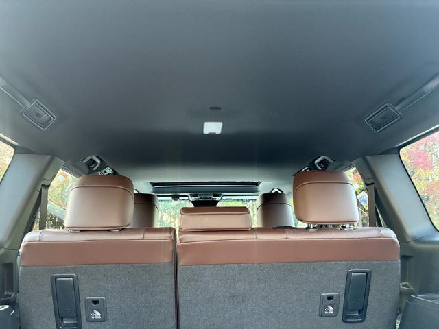 ランドクルーザー２５０ ＶＸファーストエディション　前目ヘッドランプ　モデリスタ２０インチアルミ　モデリスタパッケージ　オーバーフェンダー　リヤスポイラー　シグネットイルミブレード　フェンダーガーニッシュ　ＬＥＤフォグ黄色　全周囲カメラ　置くだけ充電（76枚目）