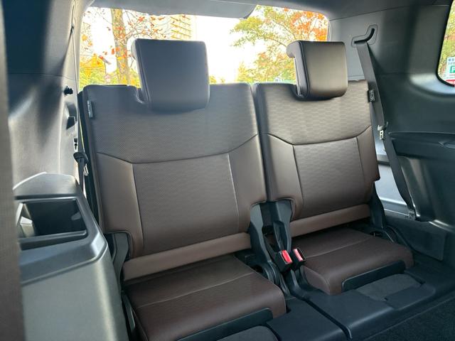 ランドクルーザー２５０ ＶＸファーストエディション　前目ヘッドランプ　モデリスタ２０インチアルミ　モデリスタパッケージ　オーバーフェンダー　リヤスポイラー　シグネットイルミブレード　フェンダーガーニッシュ　ＬＥＤフォグ黄色　全周囲カメラ　置くだけ充電（77枚目）