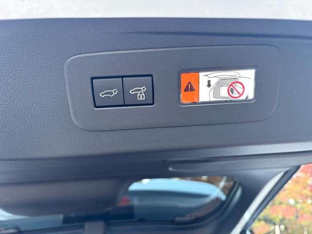 ランドクルーザー２５０ ＶＸファーストエディション　前目ヘッドランプ　モデリスタ２０インチアルミ　モデリスタパッケージ　オーバーフェンダー　リヤスポイラー　シグネットイルミブレード　フェンダーガーニッシュ　ＬＥＤフォグ黄色　全周囲カメラ　置くだけ充電（78枚目）