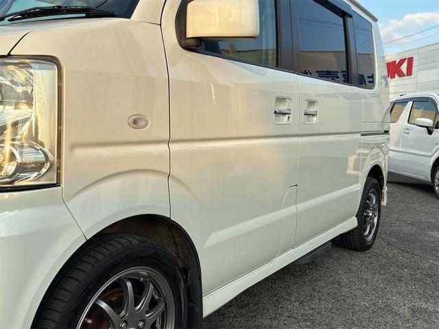エブリイワゴン レザーセレクション　フルタイム４ＷＤ　ターボ　ナビ　両側パワースライドドア　後席左側オートステップ　フルオートエアコン　社外アルミホイール（12枚目）