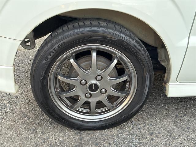 エブリイワゴン レザーセレクション　フルタイム４ＷＤ　ターボ　ナビ　両側パワースライドドア　後席左側オートステップ　フルオートエアコン　社外アルミホイール（23枚目）