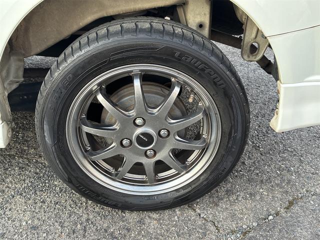 エブリイワゴン レザーセレクション　フルタイム４ＷＤ　ターボ　ナビ　両側パワースライドドア　後席左側オートステップ　フルオートエアコン　社外アルミホイール（24枚目）