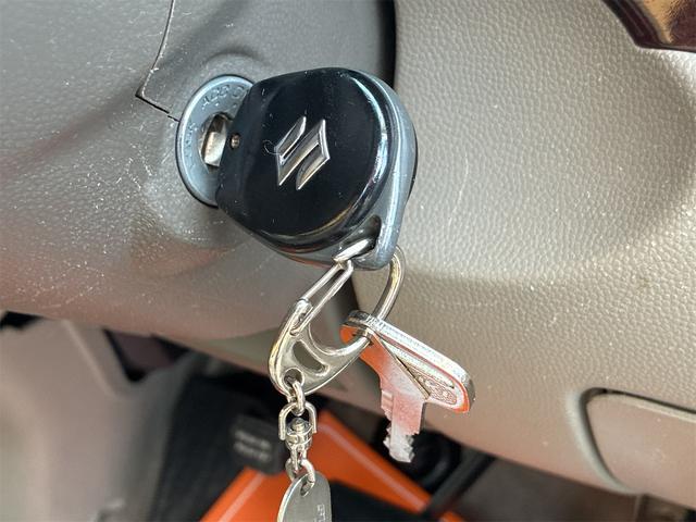 エブリイワゴン レザーセレクション　フルタイム４ＷＤ　ターボ　ナビ　両側パワースライドドア　後席左側オートステップ　フルオートエアコン　社外アルミホイール（29枚目）