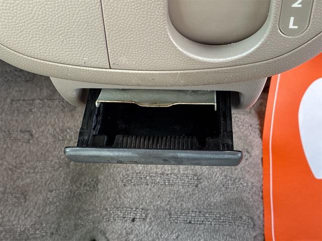 エブリイワゴン レザーセレクション　フルタイム４ＷＤ　ターボ　ナビ　両側パワースライドドア　後席左側オートステップ　フルオートエアコン　社外アルミホイール（33枚目）