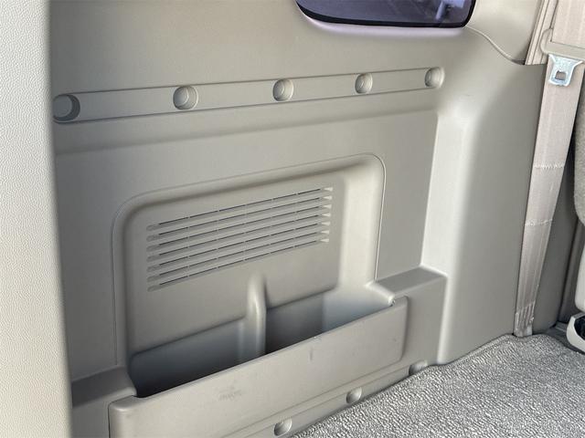 エブリイワゴン レザーセレクション　フルタイム４ＷＤ　ターボ　ナビ　両側パワースライドドア　後席左側オートステップ　フルオートエアコン　社外アルミホイール（52枚目）