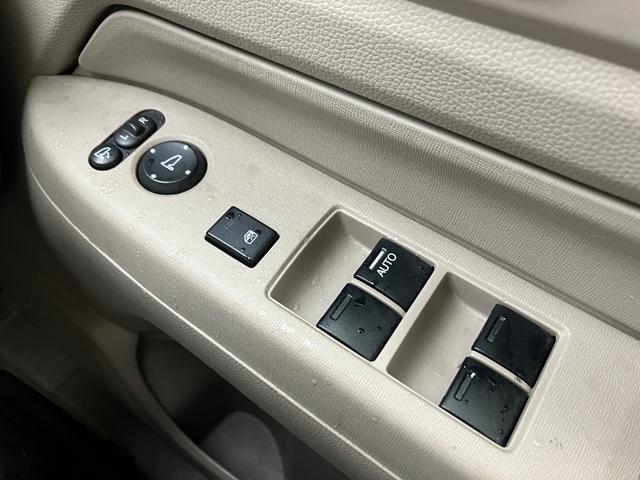 Ｎ－ＷＧＮ Ｃ　ＥＴＣ　キーレスエントリー　アイドリングストップ　電動格納ミラー　ベンチシート　ＣＶＴ　盗難防止システム　ＡＢＳ　ＥＳＣ　ＣＤ　ＵＳＢ　衝突安全ボディ　エアコン　パワーステアリング（9枚目）