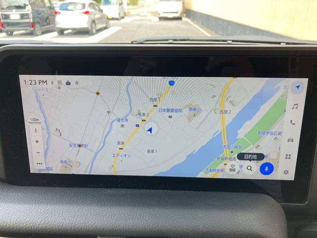 �i�r�t�������s��h���C�u���y�����ЂƎ��I���߂Ă̓��ł��������ƂȂ��G�X�R�[�g���Ă���܂��B