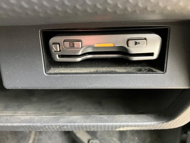 フレアクロスオーバー ＸＳ　４ＷＤ　ＥＴＣ　ナビ　ＴＶ　レーンアシスト　衝突被害軽減システム　オートライト　ＨＩＤ　スマートキー　アイドリングストップ　電動格納ミラー　シートヒーター　ベンチシート（10枚目）