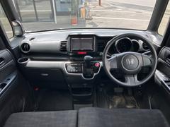 毎回座るフロントシート。運転席は必ず使用する部分ですので、座り心地が重要です！ 2