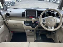 毎回座るフロントシート。運転席は必ず使用する部分ですので、座り心地が重要です！ 2