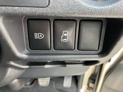 電動スライドドアで人の乗り降りや大きな荷物の積み込みがラクラク！ 4