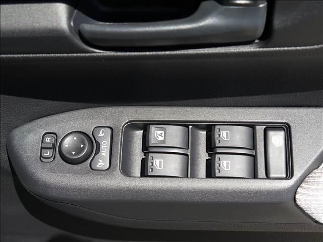 ムーヴ Ｘ　４ＷＤ　コンフォータブルパック　純正ナビアップグレードパック　片側電動スライドドア・ＬＥＤヘッドライト・オートライト・オートマチックハイビーム・プッシュスタート・オートエアコン・電動格納式ドアミラー（23枚目）