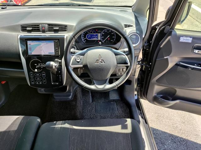 ｅＫカスタム Ｇセーフティパッケージ　ナビ　衝突被害軽減システム　オートマチックハイビーム　ＨＩＤ　スマートキー　アイドリングストップ　電動格納ミラー　シートヒーター　ベンチシート　ＣＶＴ　盗難防止システム　ＡＢＳ　ＥＳＣ　ＣＤ（2枚目）