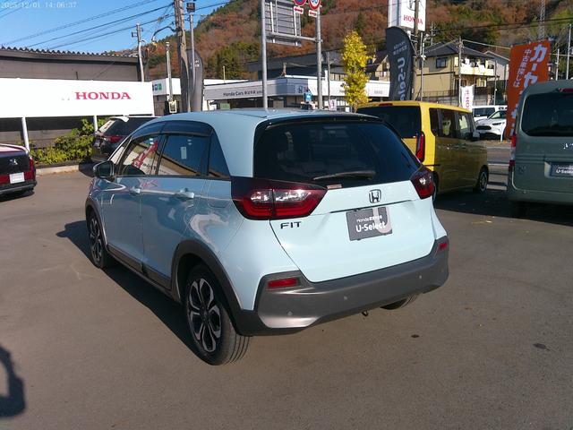 フィット クロスター Honda SENSING Gathers9インチプレミアムインターナビ ETC車載器 CROSSTAR専用エクステリア 電子制御パーキングブレーキ LEDヘッドライト 16インチアルミホイール(8枚目)