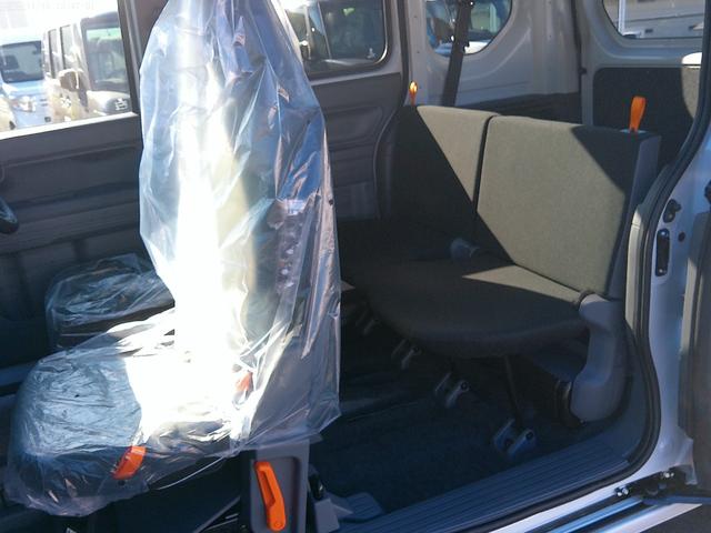 Ｎ－ＶＡＮ Ｇ　届出済未使用車　ＨｏｎｄａＳＥＮＳＩＮＧ　ＵＶカット機能付フロントウインドウガラス　アクセサリーソケット（ＤＣ１２Ｖ）［助手席］電波式キーレスエントリーシステム（キー１個付運転席パワードアロック）（15枚目）