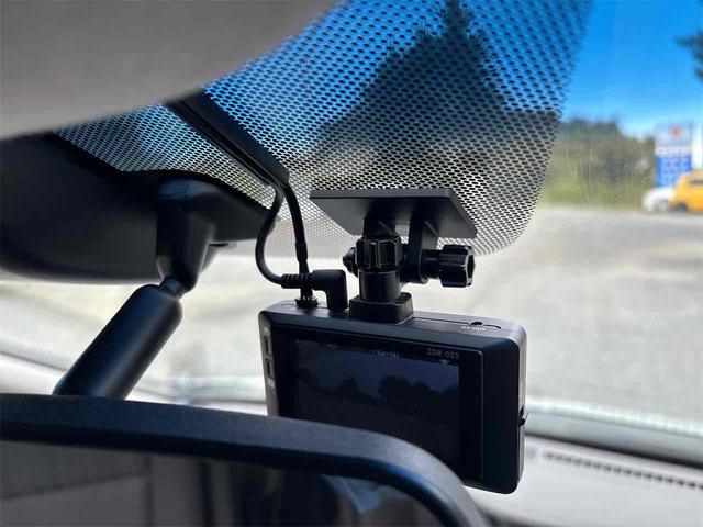 フリードハイブリッド ハイブリッド・Ｇホンダセンシング　４ＷＤ　ドライブレコーダー　ＥＴＣ　バックカメラ　ナビ　ＴＶ　オートクルーズコントロール　レーンアシスト　衝突被害軽減システム　両側電動スライドドア　オートライト　ＬＥＤヘッドランプ　スマートキー（11枚目）