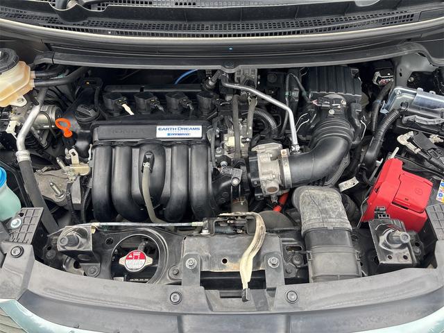 フリードハイブリッド ハイブリッド・Ｇホンダセンシング　４ＷＤ　ドライブレコーダー　ＥＴＣ　バックカメラ　ナビ　ＴＶ　オートクルーズコントロール　レーンアシスト　衝突被害軽減システム　両側電動スライドドア　オートライト　ＬＥＤヘッドランプ　スマートキー（18枚目）