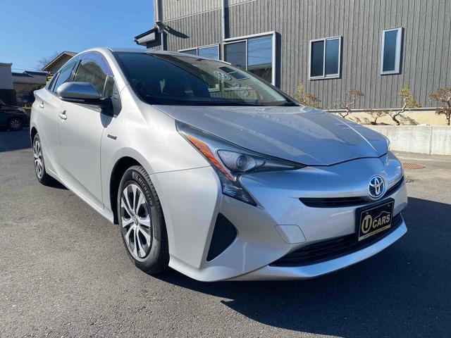 プリウス Ｓ　ドライブレコーダー　バックカメラ　ＴＶ　アルミホイール　オートライト　ＬＥＤヘッドランプ　ＣＶＴ　スマートキー　アイドリングストップ　盗難防止システム　記録簿　衝突安全ボディ　ＡＢＳ　ＥＳＣ　エアコン（13枚目）