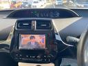 プリウス Ｓ　ドライブレコーダー　バックカメラ　ＴＶ　アルミホイール　オートライト　ＬＥＤヘッドランプ　ＣＶＴ　スマートキー　アイドリングストップ　盗難防止システム　記録簿　衝突安全ボディ　ＡＢＳ　ＥＳＣ　エアコン（4枚目）