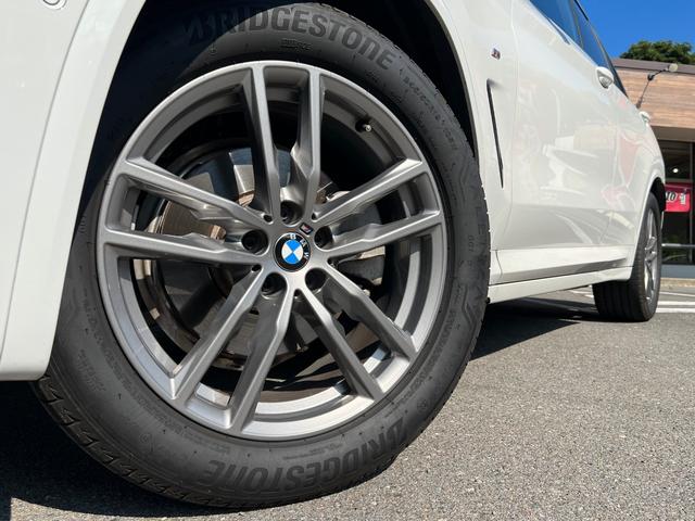 Ｘ３ ｘＤｒｉｖｅ　２０ｄ　Ｍスポーツ　禁煙車　セレクトパッケージ　パノラマサンルーフ　ヘッドアップディスプレイ　トップビューカメラ　黒革シート　純正前後ドラレコ　ミラーＥＴＣ（10枚目）