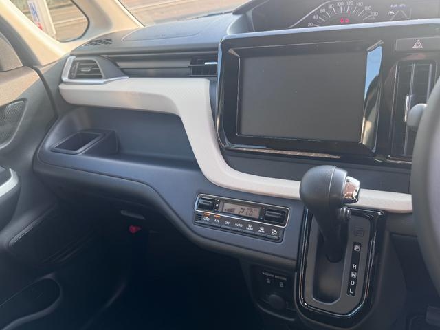 ソリオ ハイブリッドMZ 登録済未使用車 両側電動スライドドア クリアランスソナー オートクルーズコントロール レーンアシスト 衝突被害軽減システム アルミホイール オートライト LEDヘッドランプ スマートキー(22枚目)