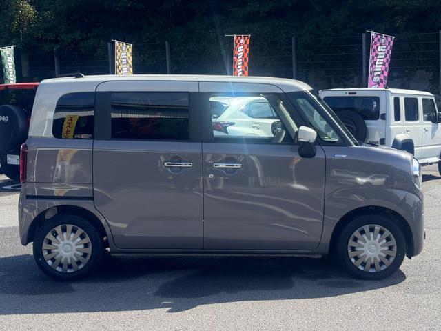 ワゴンRスマイル ハイブリッドX 届出済未使用車 衝突軽減ブレーキ 純正9インチナビ TV Bluetooth 全方位カメラ 両側パワースライドドア LEDライト 前席シートヒーター(6枚目)