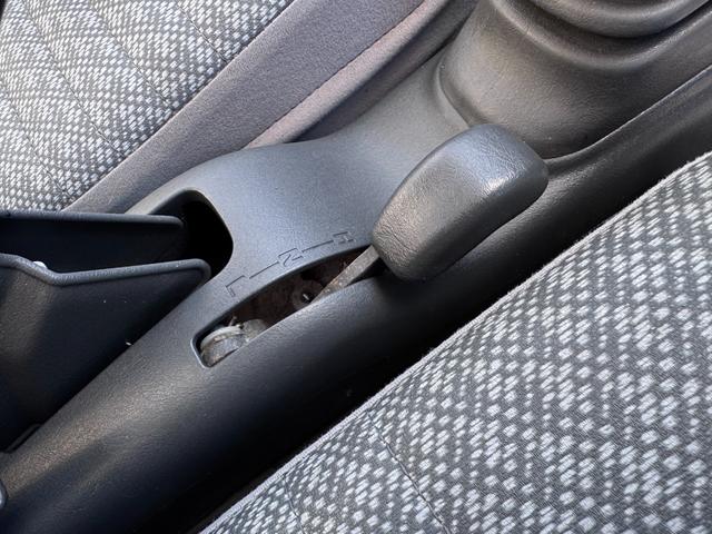 ハイゼットトラック 農用スペシャル 4WD エアコン パワステ 車検整備付き(17枚目)