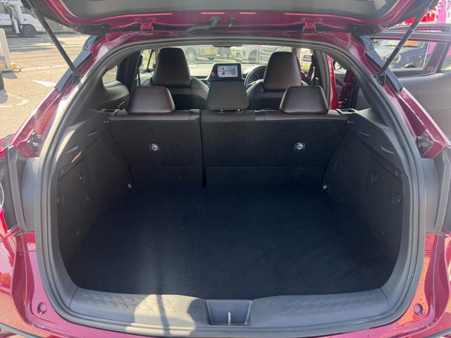 Ｃ－ＨＲ Ｇ　衝突軽減ブレーキ　純正９インチナビ　ＴＶ　Ｂカメラ　Ｂｌｕｅｔｏｏｔｈ　ＥＴＣ　前後ドラレコ　ＢＳＭ　ハーフレザーシート＆ヒーター　車検整備付き（17枚目）