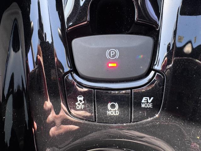 Ｃ－ＨＲ Ｇ　衝突軽減ブレーキ　純正９インチナビ　ＴＶ　Ｂカメラ　Ｂｌｕｅｔｏｏｔｈ　ＥＴＣ　前後ドラレコ　ＢＳＭ　ハーフレザーシート＆ヒーター　車検整備付き（28枚目）