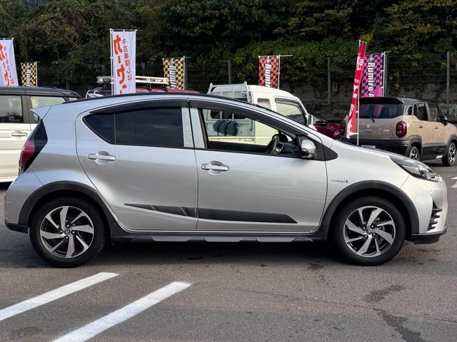 アクア 禁煙車 衝突軽減ブレーキ 純正ナビ TV Bカメラ Bluetooth ETC 前席シートヒーター 車検整備付き(6枚目)