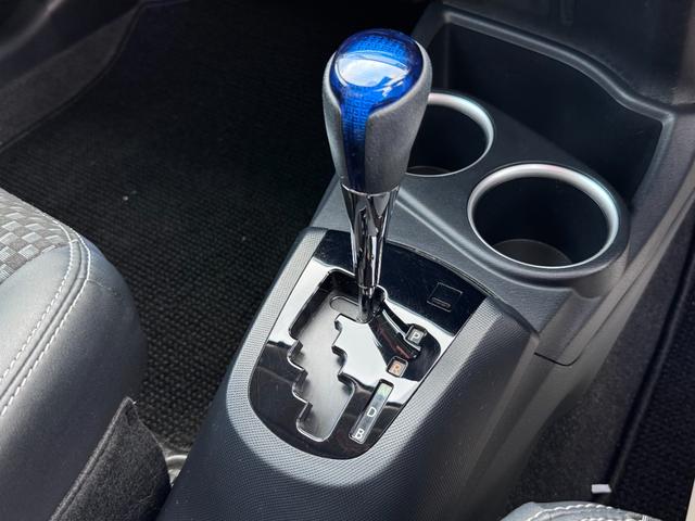 アクア 禁煙車 衝突軽減ブレーキ 純正ナビ TV Bカメラ Bluetooth ETC 前席シートヒーター 車検整備付き(28枚目)