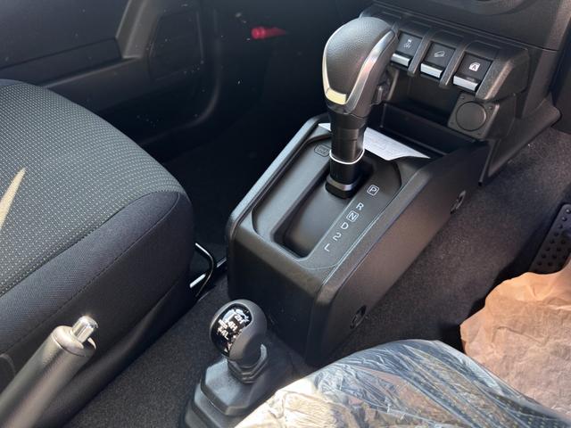 ジムニー XC 届出済未使用車 5型 マイナーチェンジ後モデル 衝突軽減ブレーキ オートマ 4WD LEDライト 前席シートヒーター 前後クリアランスソナー(26枚目)