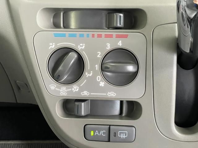 Xf SA 4WD ワンオーナー禁煙車 スマートアシスト エコアイドル キーレス 衝突被害軽減ブレーキ 横滑り防止(12枚目)