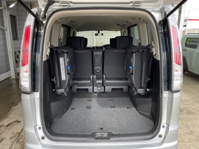 セレナ ハイウェイスター　Ｖセレクション　８人乗り　禁煙車　フルセグナビ　Ｂｌｕｅｔｏｏｔｈ対応　バックカメラ　ＥＴＣ　両側電動スライドドア　純正エンジンスターター　クルーズコントロール　オートライト　プッシュスタート　スマートキー２個（53枚目）