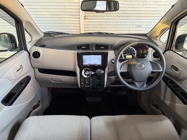 デイズ X 禁煙車 4WD フルセグナビ アラウンドビューモニター プッシュスタート スマートキー シートヒーター オートエアコン(2枚目)