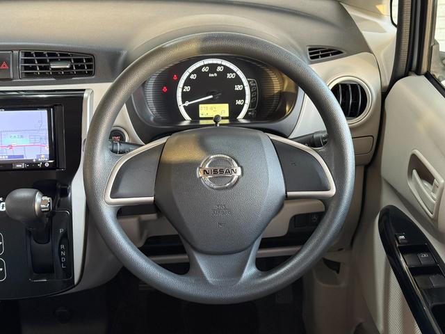 デイズ X 禁煙車 4WD フルセグナビ アラウンドビューモニター プッシュスタート スマートキー シートヒーター オートエアコン(18枚目)