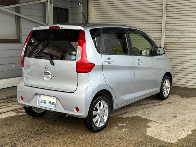 eKワゴン Gセーフティパッケージ 禁煙車 4WD フルセグナビ アラウンドビューモニター ETC プッシュスタート スマートキー シートヒーター オートエアコン(8枚目)