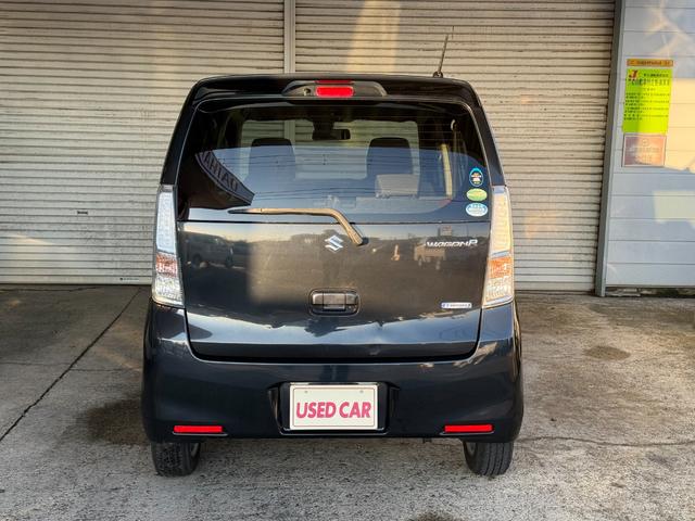 ワゴンR FZ 禁煙車 4WD CDチューナー ETC オートエアコン シートヒーター 衝突被害軽減システム プッシュスタート スマートキー(7枚目)