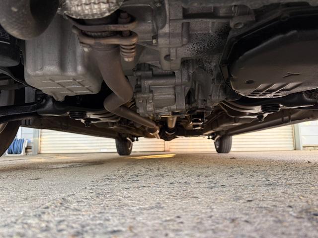 ワゴンR FZ 禁煙車 4WD CDチューナー ETC オートエアコン シートヒーター 衝突被害軽減システム プッシュスタート スマートキー(9枚目)