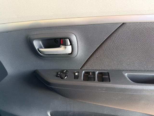 ワゴンR FZ 禁煙車 4WD CDチューナー ETC オートエアコン シートヒーター 衝突被害軽減システム プッシュスタート スマートキー(22枚目)