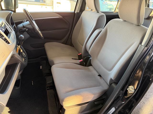 ワゴンR FZ 禁煙車 4WD CDチューナー ETC オートエアコン シートヒーター 衝突被害軽減システム プッシュスタート スマートキー(32枚目)