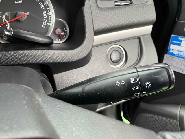 スイフト XL ETC ナビ TV アルミホイール スマートキー 電動格納ミラー CVT 盗難防止システム 衝突安全ボディ ABS CD エアコン パワーステアリング パワーウィンドウ(38枚目)