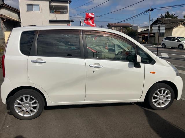 ムーヴ L 4WD インパネCVT アルミホイール キーレス 純正CDオーディオ アイドリングストップ ベンチシート 寒冷地仕様 エアコン パワーウインドウ エアバッグ ABS パワステ(9枚目)